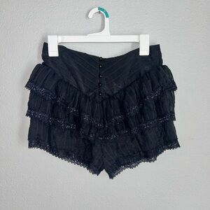 Black layered skort!